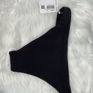 NWT Lululemon Beach Boss LR Skimpy Bottom Size 6